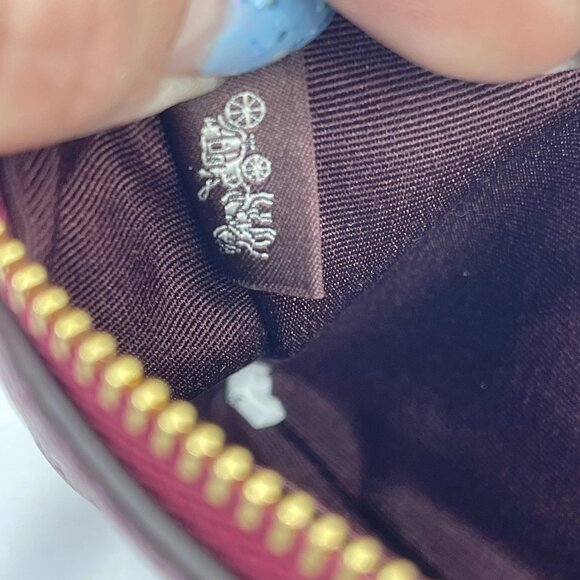 NEW COACH Women’s Corner Zip Wristlet CP483 Pebble Leather Pink – NWT - Picture 3 of 10